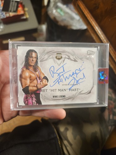 2015 Topps WWE Undisputed - Autographs Bret Hart #UA-BHH (AU) Clean!