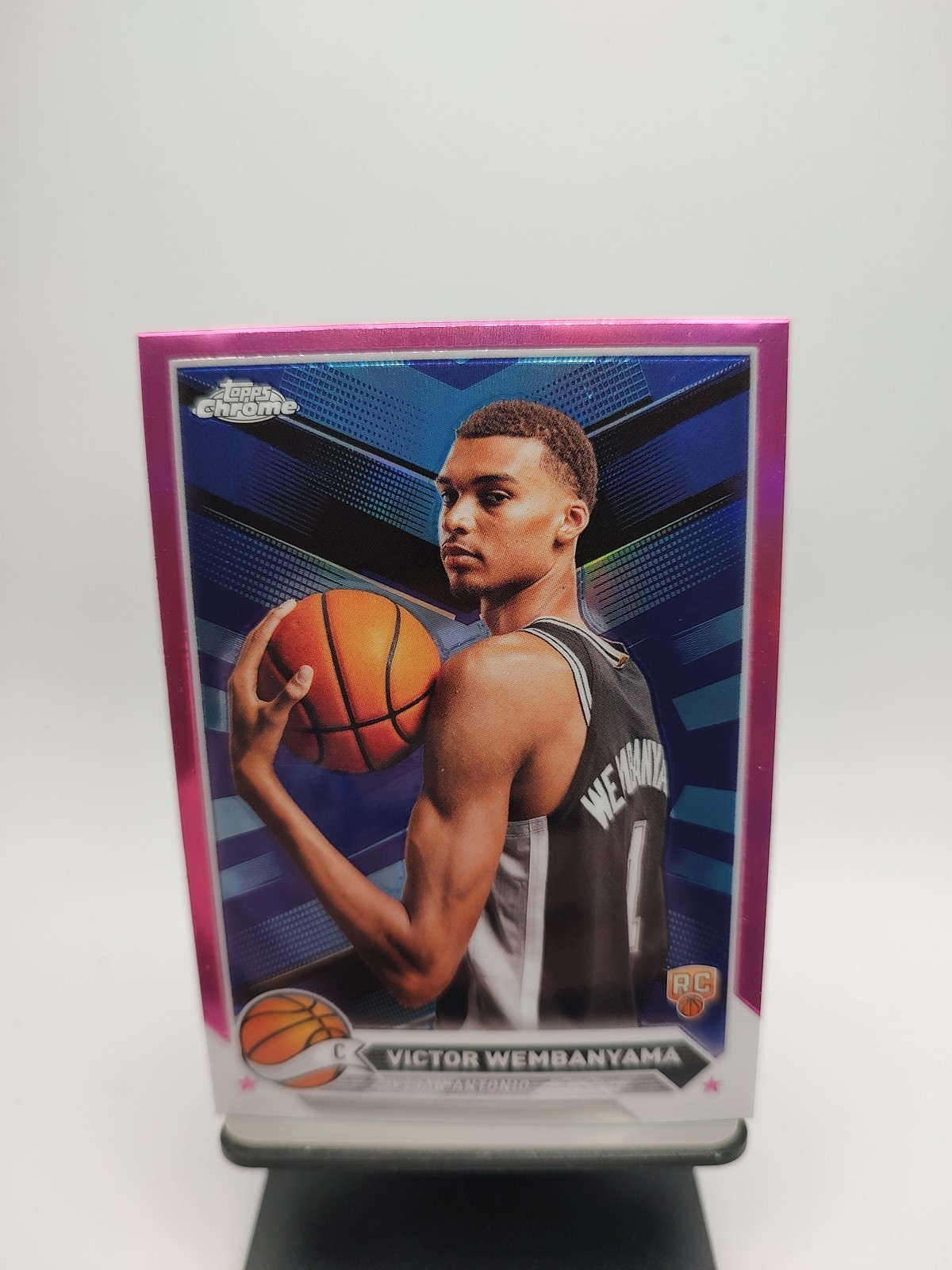 2023-24 Topps Chrome Victor Wembanyama #1 RC Pink Refractor!! Spurs Star!!🔥📈🔥