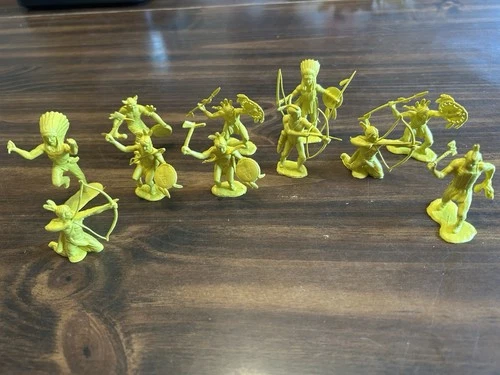 Vintage Marx Wagon Train Playset Yellow Indians-54mm-12 Count