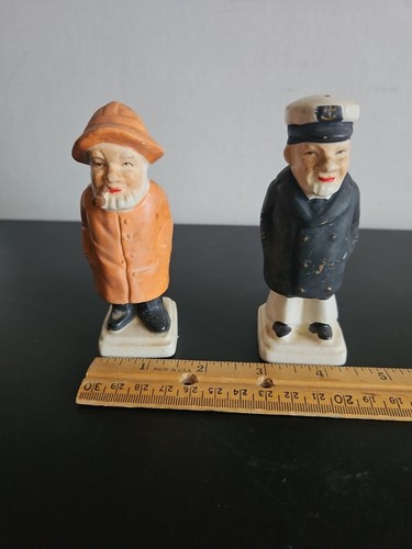 Vintage ceramic fishermen salt and pepper shakers. - Picture 2 of 7