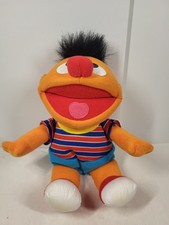 1996 Sesame Street Tickle Me ERNIE Plush Laughs Shakes Talk TYCO Toy