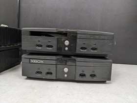 Lot of 4 Microsoft Xbox Consoles (For Parts/Repairs)