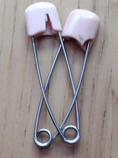2 VINTAGE LIGHT PINK PLASTIC END BABY DIAPER SAFETY PINS