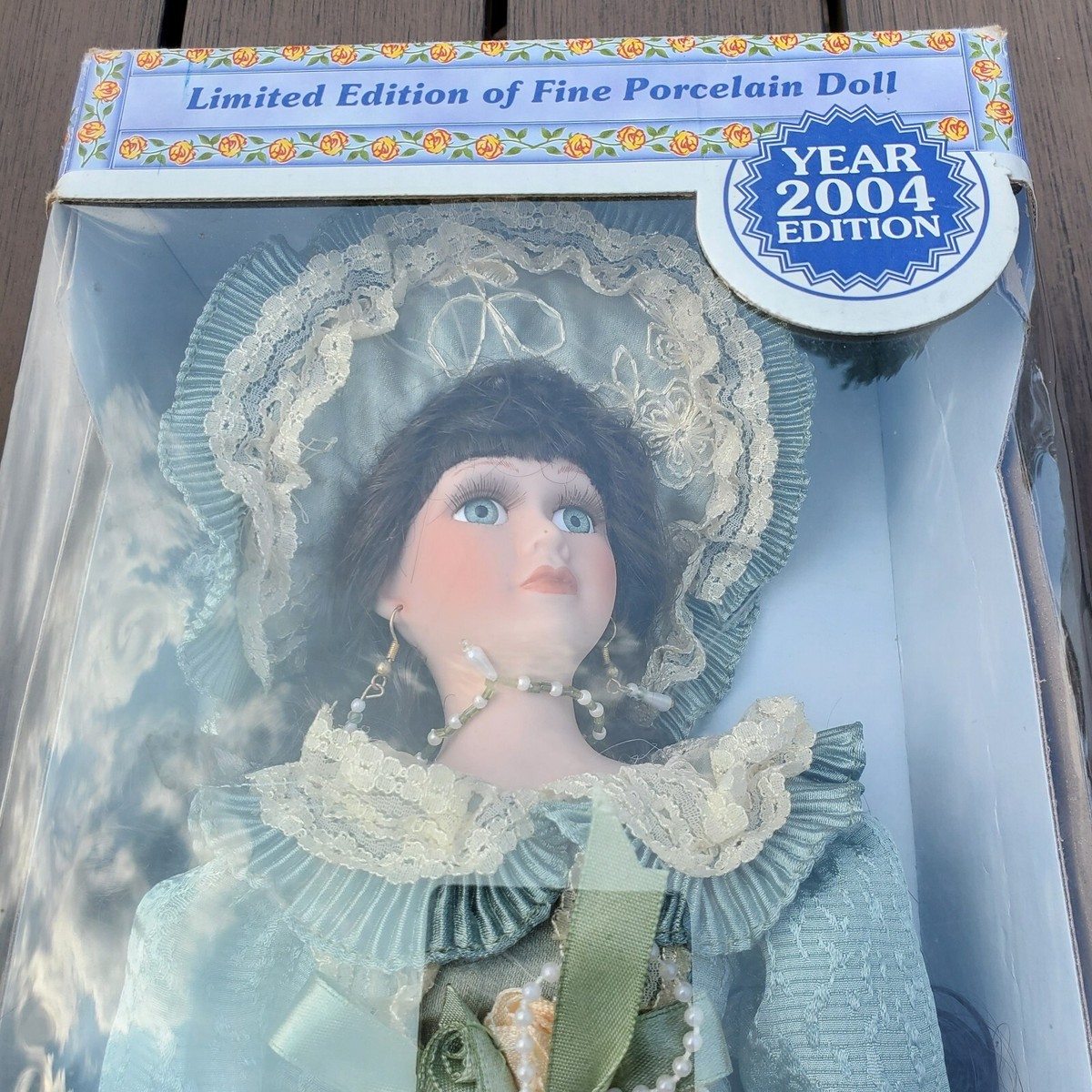 Porcelain Doll Hollylane LTD Toy Samantha Collection by 2004 Aldi