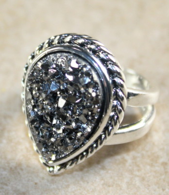 SILVER Vintage Style Silver Gray Rainbow Titanium Druzy Teardrop Ring, WR12008