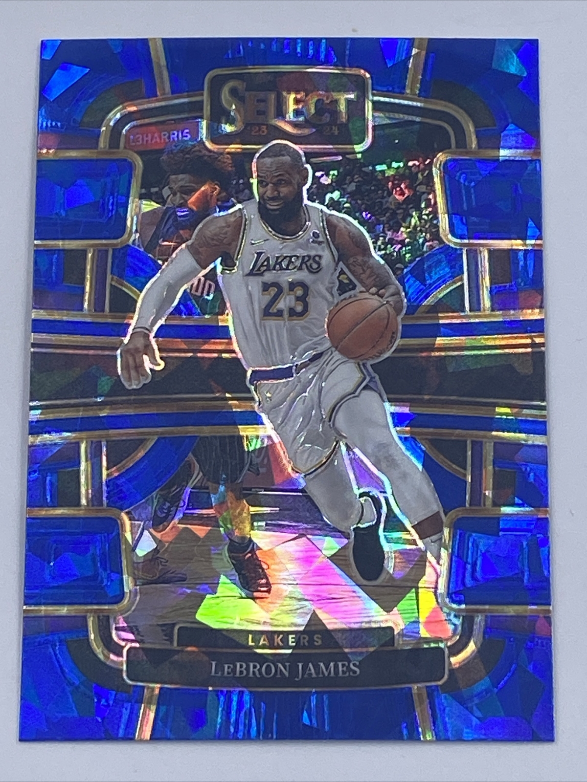 LeBron James 2023-24 Panini Select #66 Blue Cracked Ice Prizm Concourse Level
