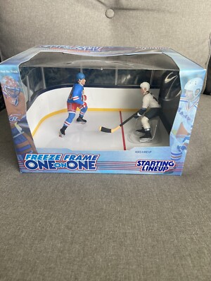 Kenner Starting Lineup 1998 Dodgersフィギュア 1998 KENNER STARTING LINE UP Hockey Freeze Frame One On One
