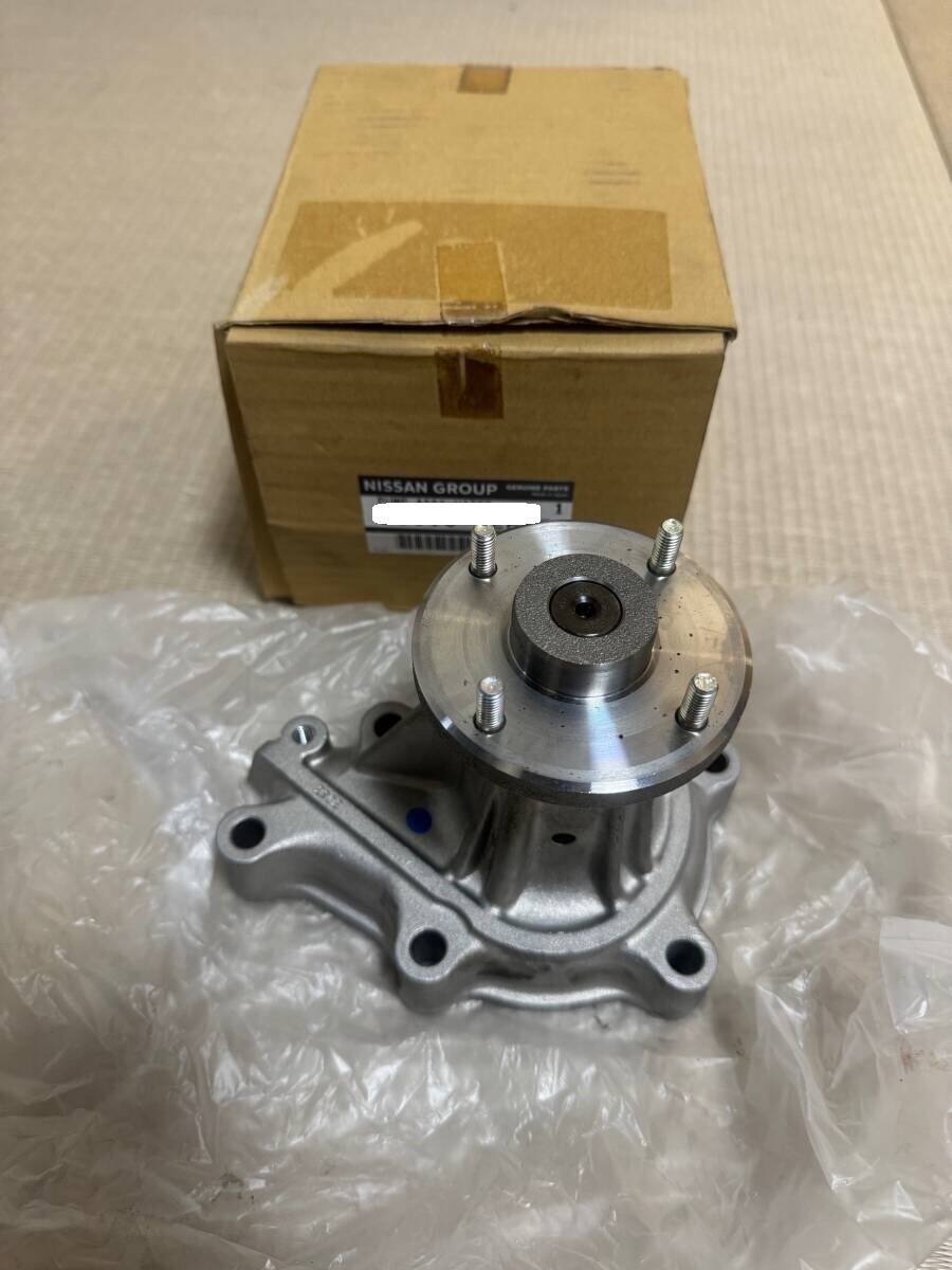 Genuine Nissan 1990-1996 300ZX Z32 Fairlady Z Z32 Water Pump