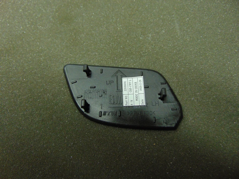 TAHOE EQUINOX YUKON DRIVERISIDE FRONT LEFT DOOR HANDLE BOLT CAP COVER 22886691 Foto 2 de 3