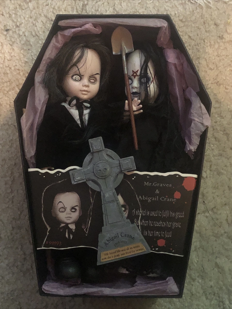 Mezco Living Dead Dolls Mr. Graves And Abigail Crane
