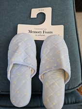 Charter Club Memory Foam Slippers Women  s Size Small 5-6 Blue Quilted Floral