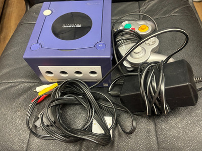 Nintendo GameCube indigo purple console all wires one controller