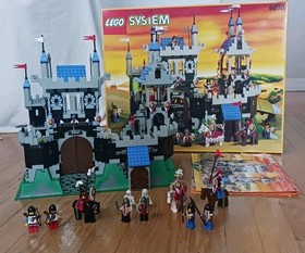 LEGO (6090) Castle: Royal Knight's Castle - 100% Complete Box Manual All Figures