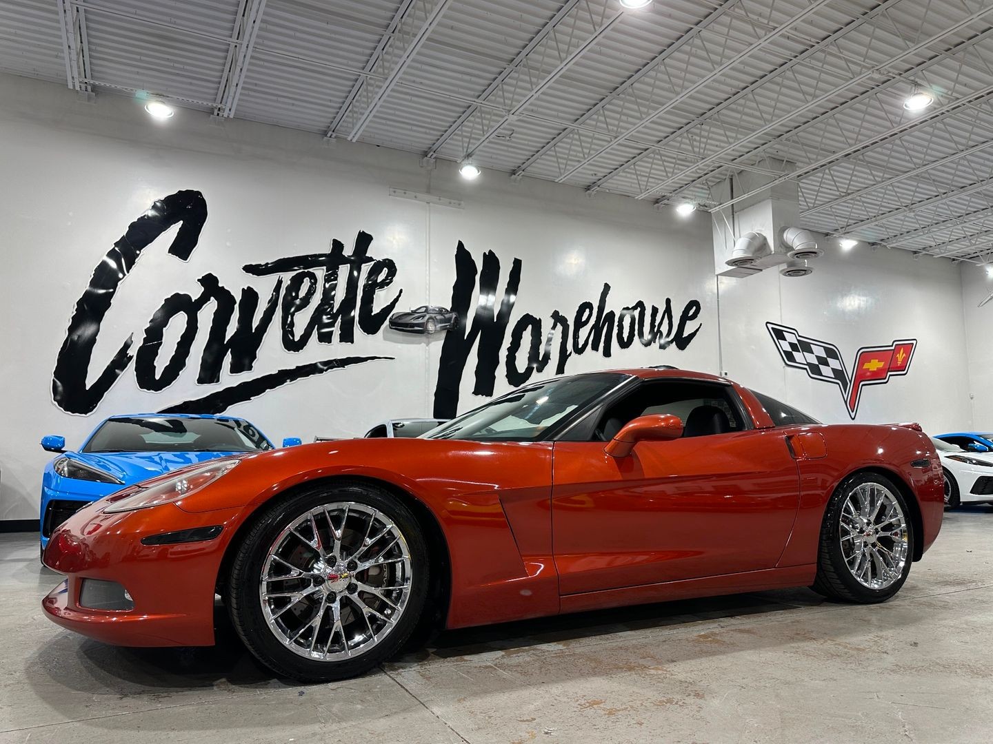 2005 [71U] Daytona Sunset Orange Metallic Chevrolet Corvette   | C6 Corvette Photo 2