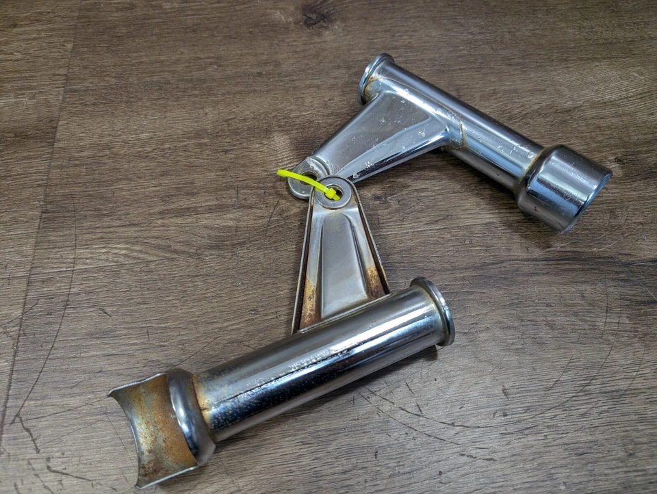 Honda CM400A CM450 1979-1980 OEM cubierta de horquilla montaje de faros - 51602-447-770 Foto 4 de 4