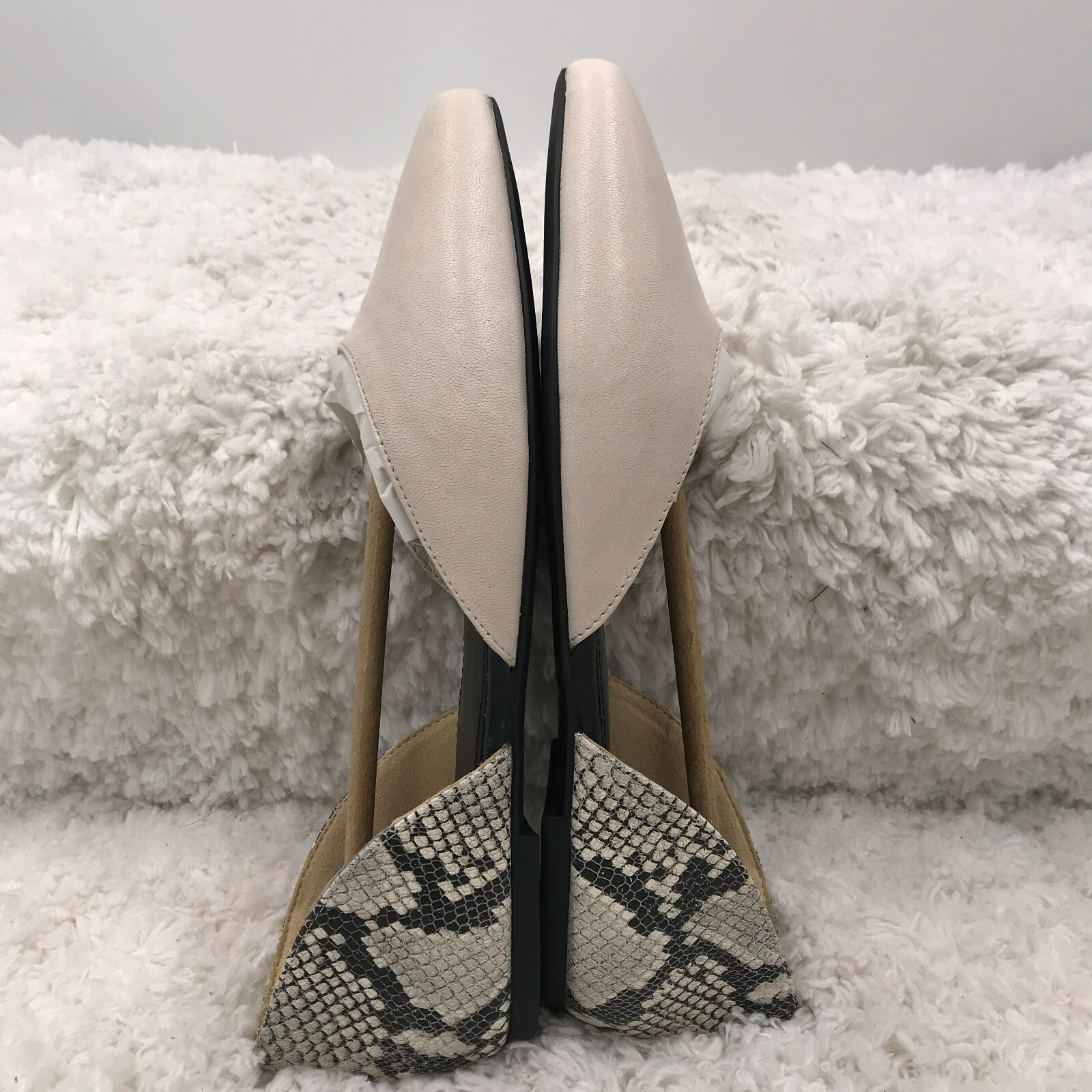 Hush Puppies Shoes Womens 7 Loafers  Sadie D'Orsay Ivory Snake leather Slip-on