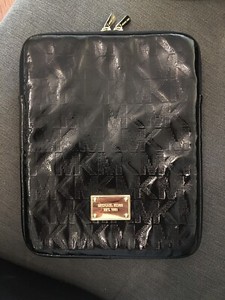 michael kors tablet bag