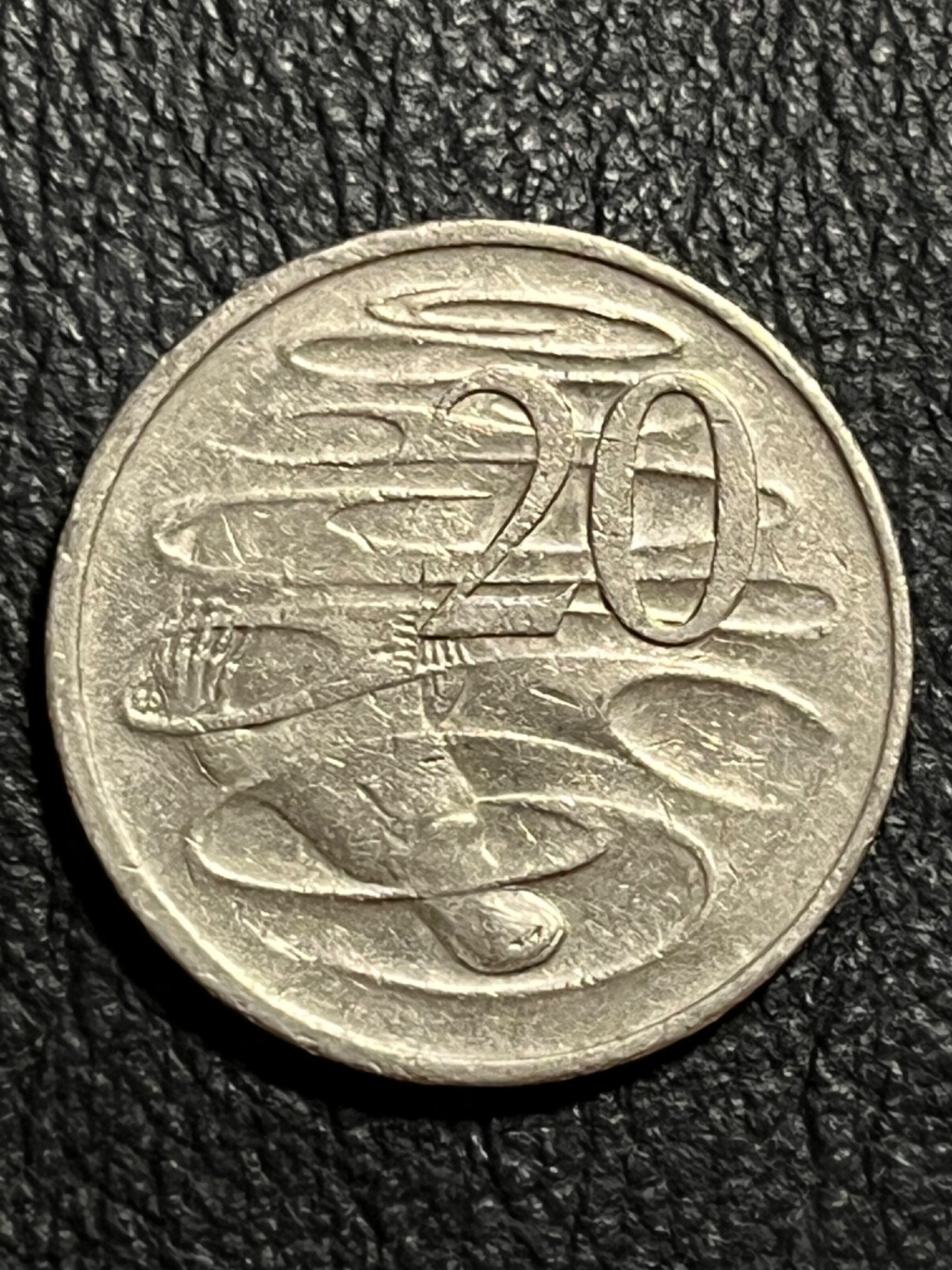 one-of-a-kind-australian-2001-20-cent-mint-error-coin-ebay