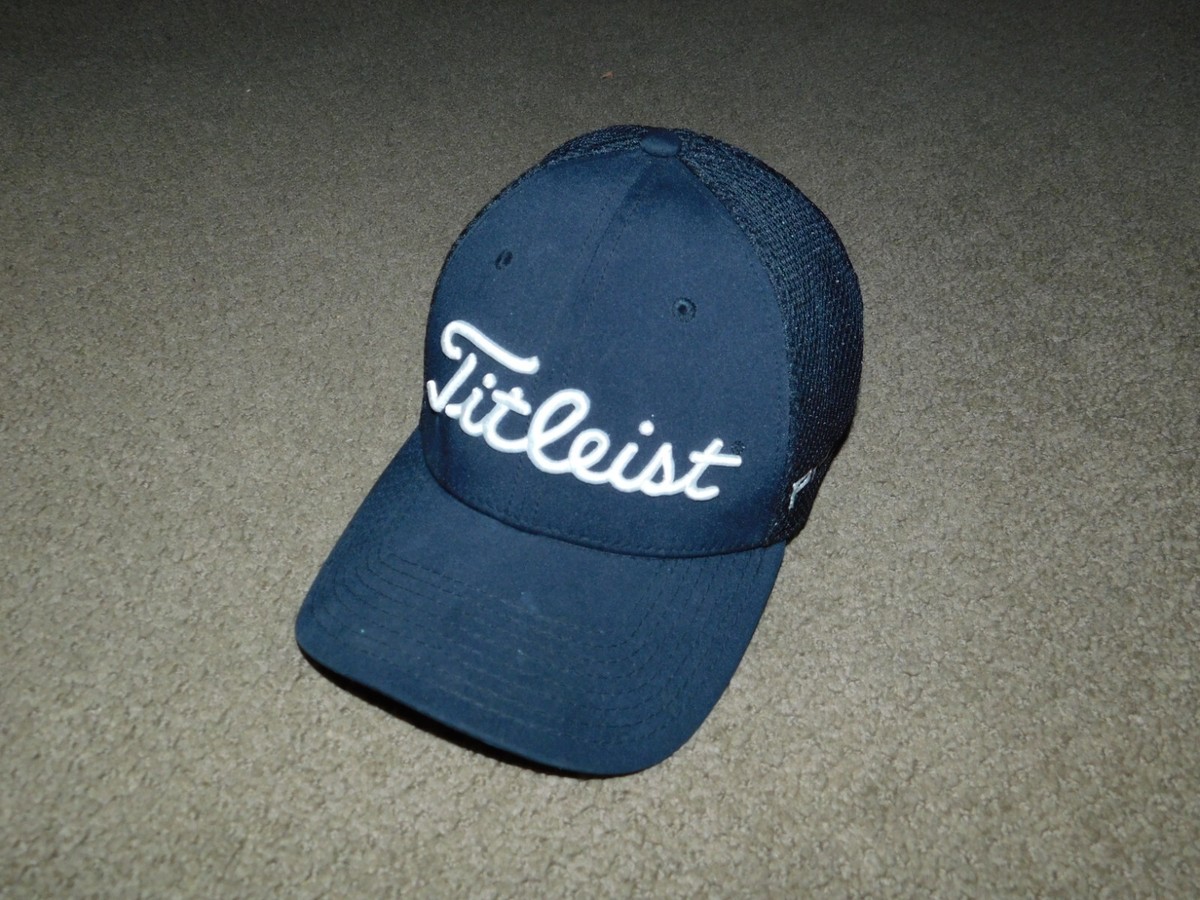 Black Titleist Pro V1 Footjoy FJ Fitted Golf Cap Hat, Size M/L