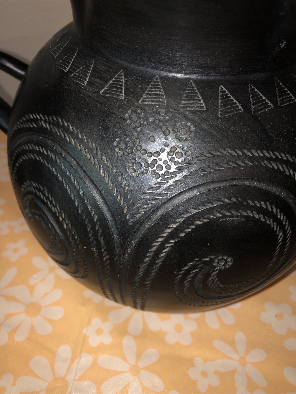 Vintage Midcentury Ugo Zaccagnini Italian Pottery Sgraffito Studio Vase