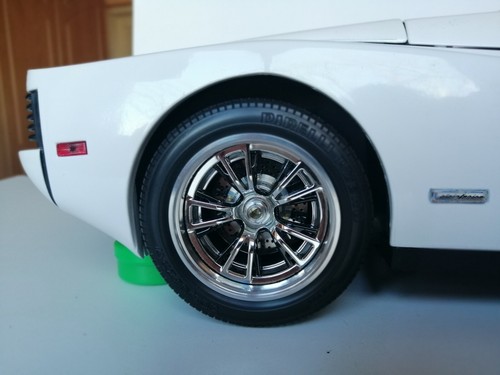 FERRARI F40 - TESTAROSSA 1 /8 POCHER DODGE CHARGER R/T 1/8 - Zdjęcie 11 z 12