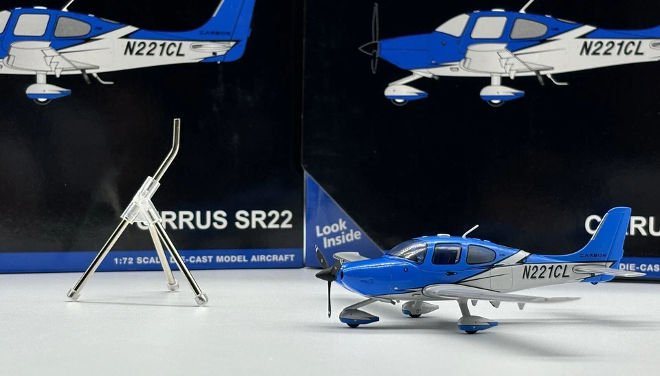 CIRRUS SR22T-GTS G6 CARBON 1:72 Scale GeminiJets GGCIR017 Diecast With Stand - Image 3 of 4