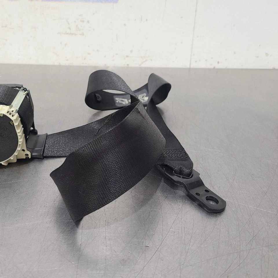 07 2007 BMW Z4 SI SEAT BELT RETRACTOR FRONT RIGHT PASSENGER BLACK  Foto 4 de 4