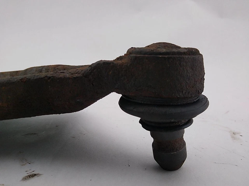 Brazo de control inferior delantero izquierdo del conductor Volvo 850 con rótula para 1994-1997 94  Foto 3 de 4