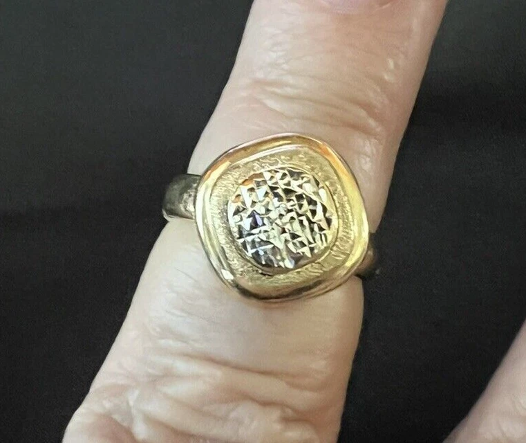 14k Solid Rare Vintage Estate SLC yellow gold “diamond cut” Size 7 ring 2.1 Gm - Image 3 of 4