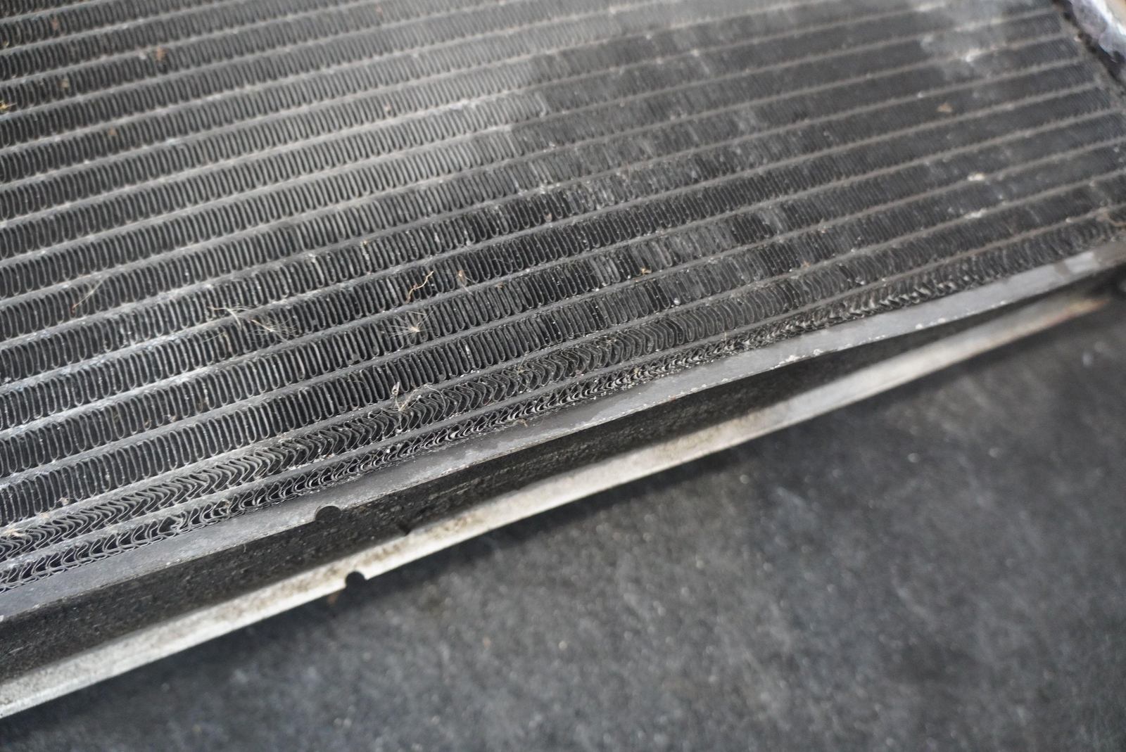 Radiator 3W0198115B OEM Bentley Continental Gt 2005 *Note*