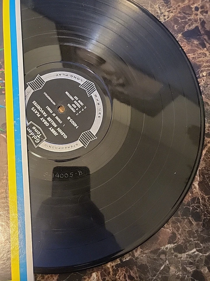 Glenn Miller Jerry Gray Plays Favorites V hop Crew Cut Anvil Chorus 33 1/3 lp - Image 2 of 4