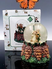 CHARMING TAILS Bringing Home The Tree Snow Globe - Hand Signed Dean Griff, F&F