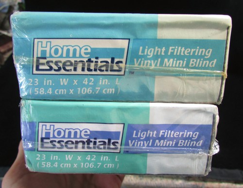 Lot of 2 WHITE Light Filtering VINYL HORIZONTAL MINI BLINDS 23" wide x 42" long - Picture 19 of 24