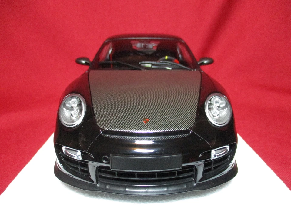 1:18 Scale Porsche 911 GT2 RS 997 II Black+Silver Limited Edition 504 Pc Diecast - Image 3 of 4