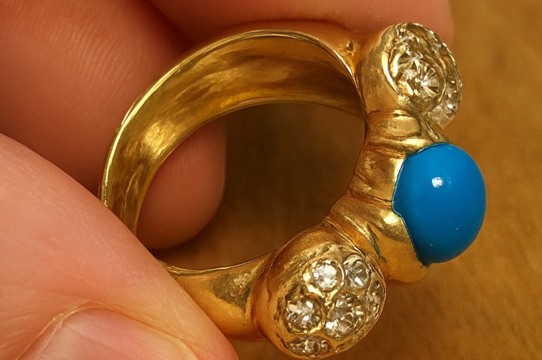 Solid Gold 18k chunky, statement  Yellow Gold Rin… - image 1