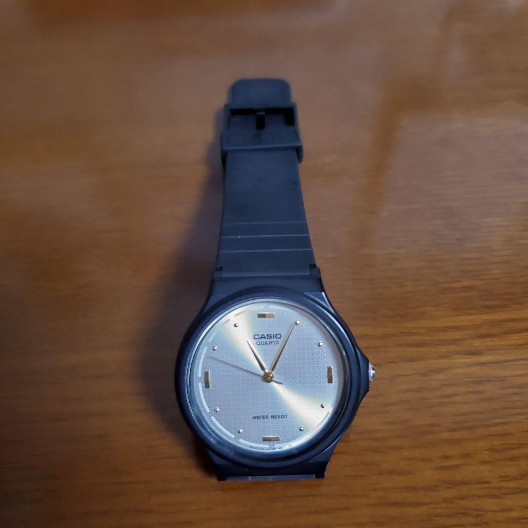 Casio Standard Analog Quartz Watch Unisex Lightweight Resin Band Waterproof