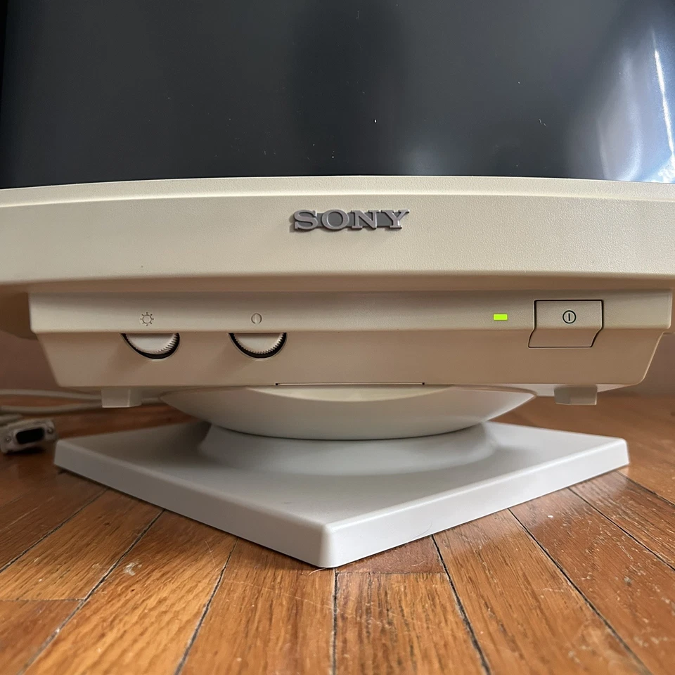 Sony Trinitron CPD-1320 Retro Gaming CRT 13" Monitor - Powers On - Image 3 of 4