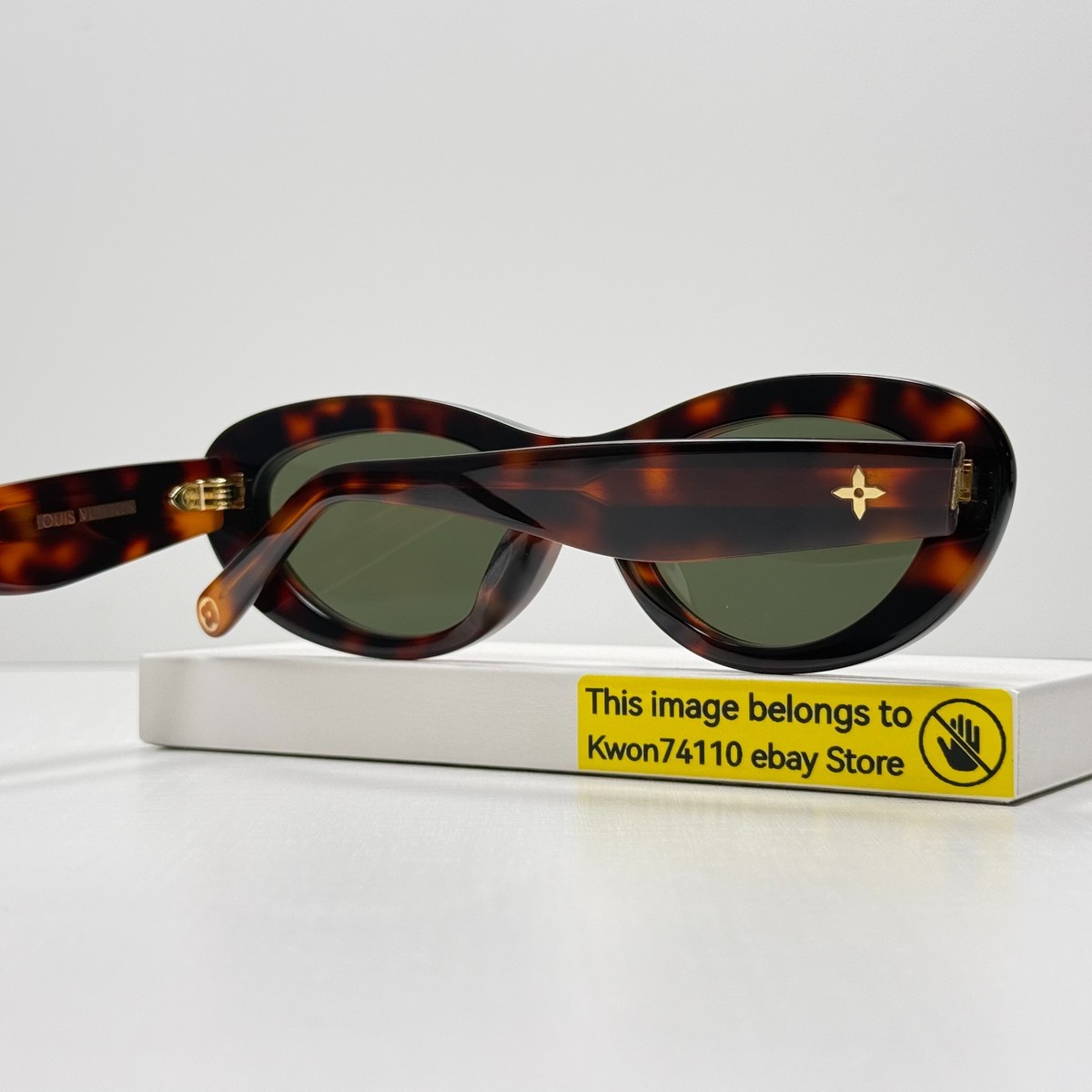 Louis Vuitton Z1983E Oval Sunglasses Tortoiseshell Gray Lens
