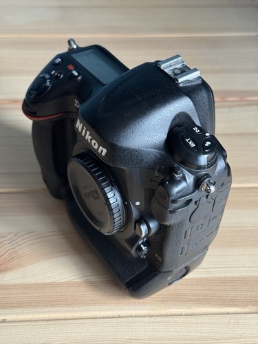 Nikon D D4S 16.2MP Digital SLR Camera Body Black CF & Xqd 291k shutter   - Picture 6 of 12