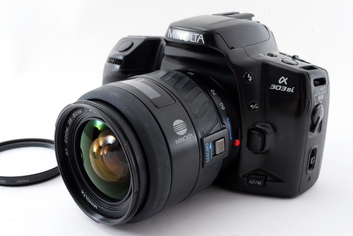 Minolta α 303 si w/ Minolta 28-80mm f/4-5.6 AF Macro Zoom Lens