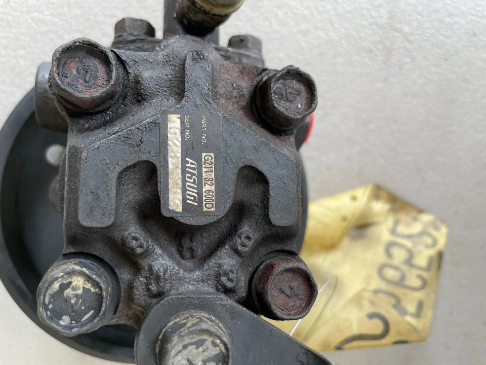 Bomba de dirección asistida Mazda MX6 1990 Foto 2 de 4