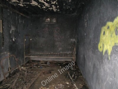 Photo 6x4 Not much to see Appleford Well here is the inside of the ROC po c2009