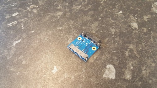 CLEVO RM / ERGO 320 - PLACA CONECTOR DVD A PLACA BASE - B437 - Imagen 1 de 3