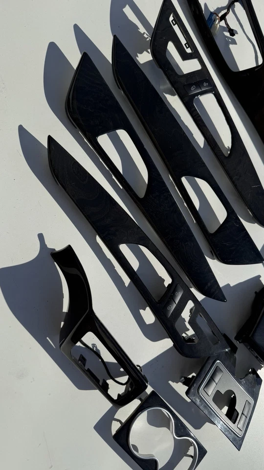 MERCEDES BENZ W218 CLS550 CLS63 AMG WOOD GRAIN INTERIOR TRIM 2012 - 2018 OEM - Image 2 of 4