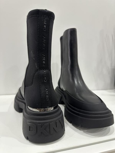 Women DKNY Boots Black Leather 37