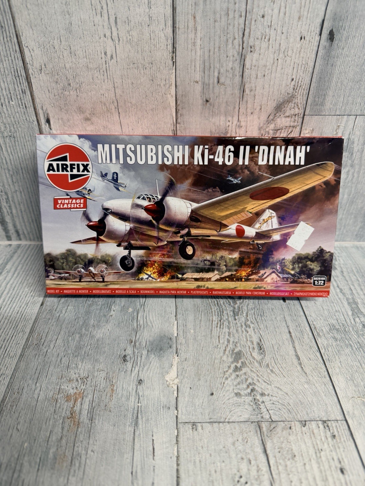 BNIB Airfix A02016V 1:72nd Scale Vintage Classics Mitsubishi Dinah Model. - Image 6