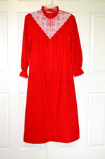 Vintage JC Penney Red 1/2 Zip Long Robe Gown Womens M Lace Accent
