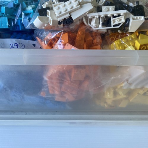 Bulk Lot Mixed Coloured LEGO pieces 2.2kgs Red Orange Yellow Green Blue Purple - Picture 2 of 18