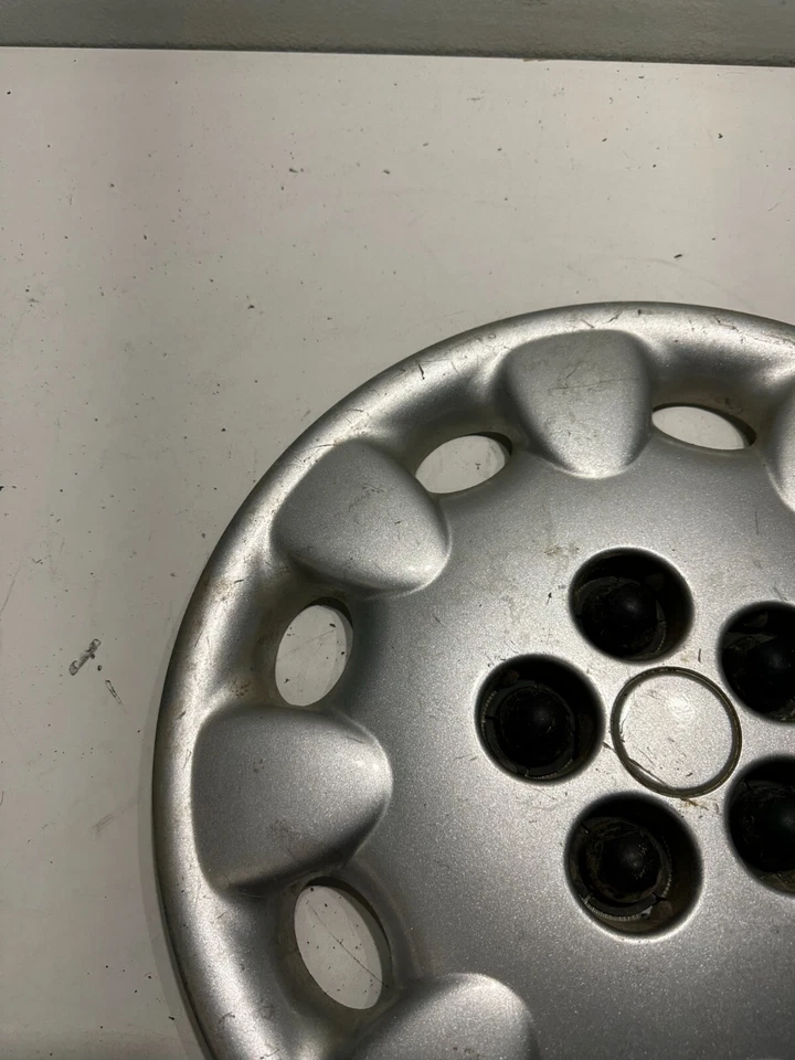 Chrysler Dodge Neon 1997-1999 tapacubos 14" 4656376 4656251 OEM PLATEADO Foto 4 de 4