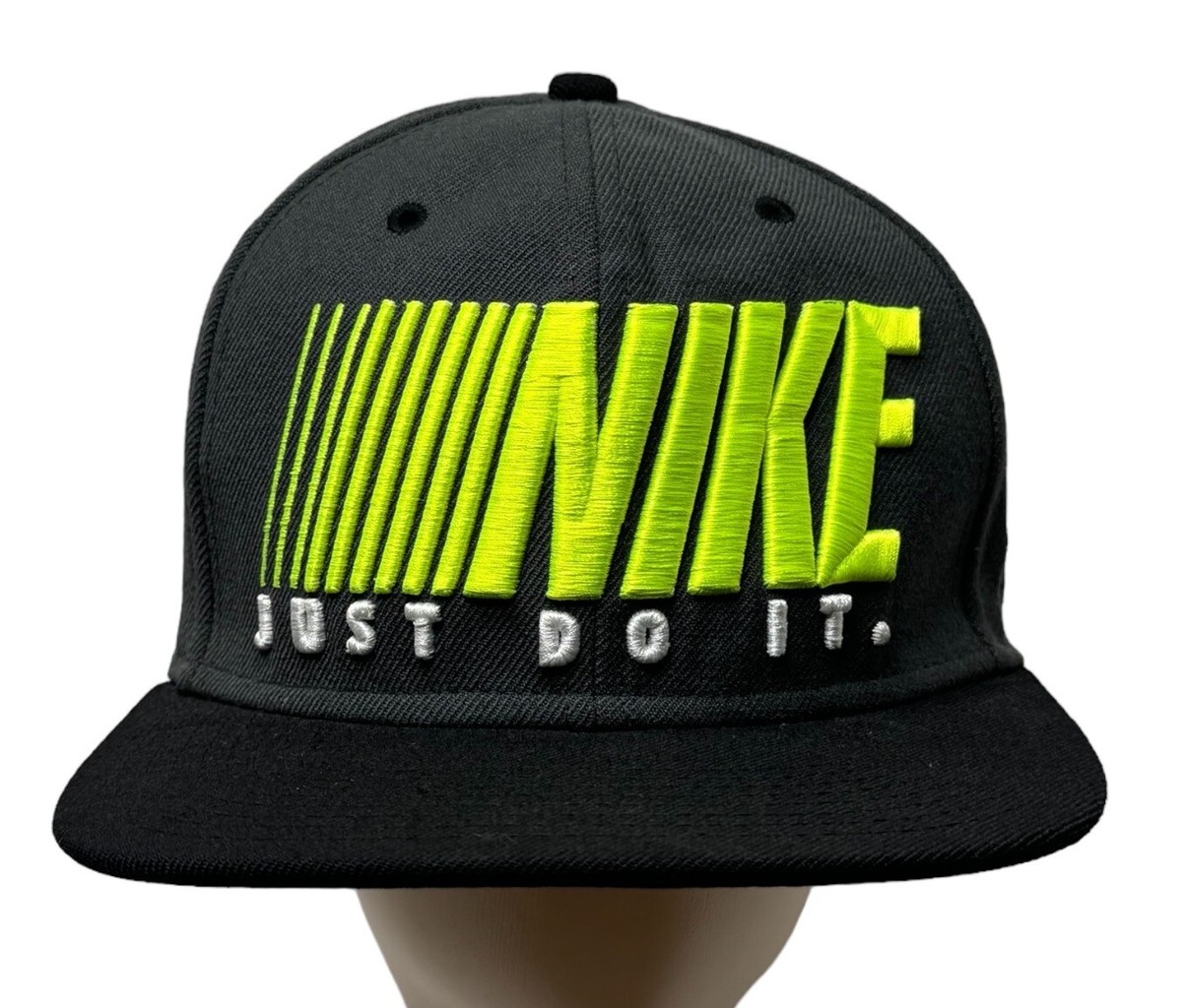 NIKE Just Do It. Large Spellout Snapback Hat - Black Green White